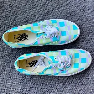 NEW Vans Pastel Checkered Platform Sneakers Unisex Men’s 7.5
